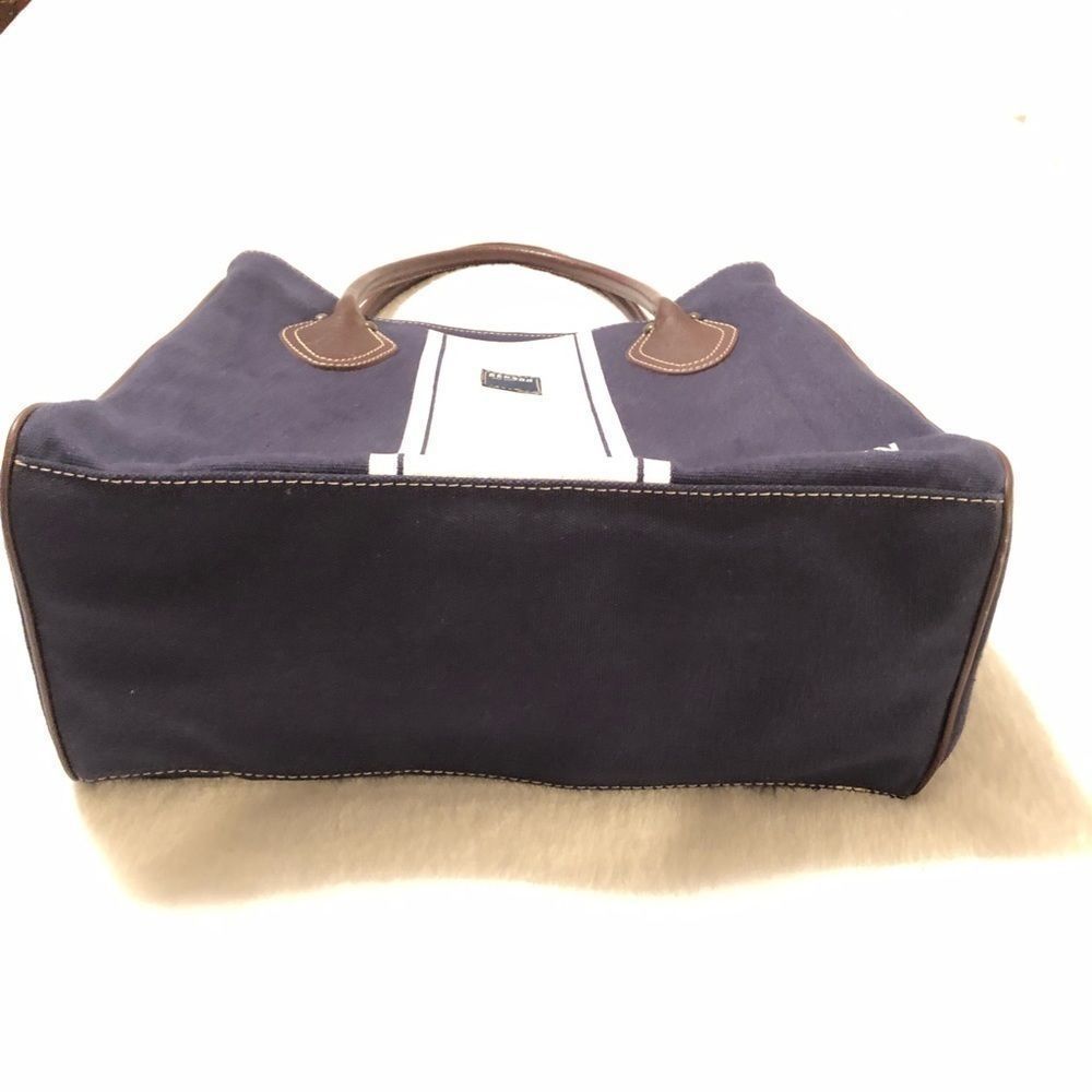 Large tote - Picture 2 of 8